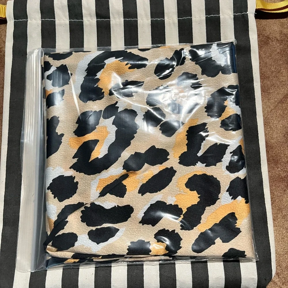 LELE SADOUGHI NWT AUTHENTIC LEOPARD POLY SILK BANDANA SCARF MASK